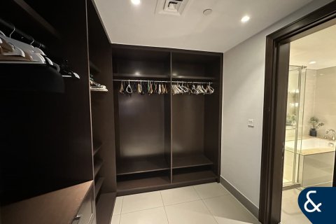 Apartment in Downtown Dubai (Downtown Burj Dubai), Dubai 3 bedrooms, 251 sq.m. № 75527 - photo 7