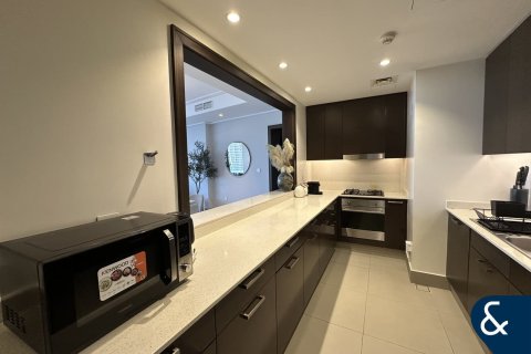 Apartment in Downtown Dubai (Downtown Burj Dubai), Dubai 3 bedrooms, 251 sq.m. № 75527 - photo 4