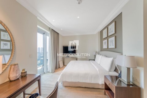 Снять в аренду квартиру в The Address Residence Fountain Views, Даунтаун Дубай (Даунтаун Бурдж Дубай), Дубай: 2 спальни, 135м², № 14773 - фото 16