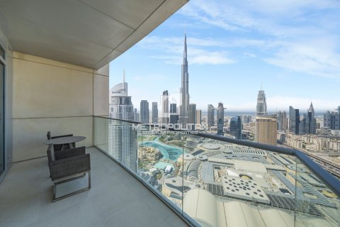 Снять в аренду квартиру в The Address Residence Fountain Views, Даунтаун Дубай (Даунтаун Бурдж Дубай), Дубай: 2 спальни, 135м², № 14773 - фото 1