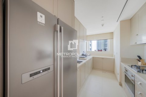 Снять в аренду квартиру в The Address Residence Fountain Views, Даунтаун Дубай (Даунтаун Бурдж Дубай), Дубай: 2 спальни, 135м², № 14773 - фото 7