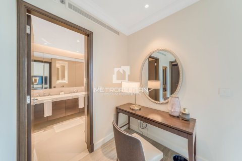 Снять в аренду квартиру в The Address Residence Fountain Views, Даунтаун Дубай (Даунтаун Бурдж Дубай), Дубай: 2 спальни, 135м², № 14773 - фото 17