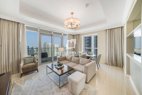 Снять в аренду квартиру в The Address Residence Fountain Views, Даунтаун Дубай (Даунтаун Бурдж Дубай), Дубай: 2 спальни, 135м², № 14773 - фото 2