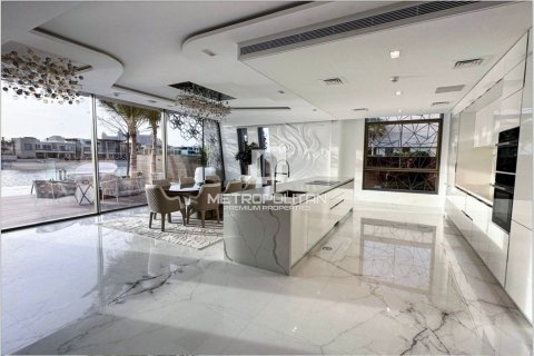Villa in Signature Villas, Palm Jumeirah, Dubai 6 bedrooms, 1310 sq.m. № 14762 - photo 5