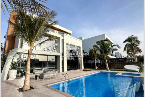 Villa in Signature Villas, Palm Jumeirah, Dubai 6 bedrooms, 1310 sq.m. № 14762 - photo 4