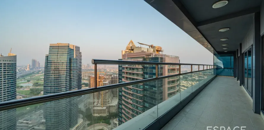 Apartamento en Jumeirah Lake Towers, Dubai, 5 dormitorios, 573 m², № 71045