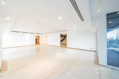 Apartamento en Jumeirah Lake Towers, Dubai, 5 dormitorios, 573 m², № 71045 - foto 2