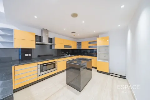 Apartamento en Jumeirah Lake Towers, Dubai, 5 dormitorios, 573 m², № 71045 - foto 5