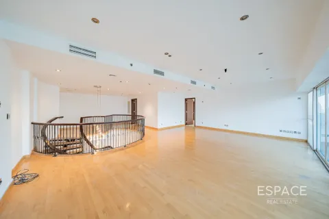 Apartamento en Jumeirah Lake Towers, Dubai, 5 dormitorios, 573 m², № 71045 - foto 7