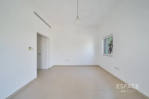 Townhouse in Quortaj, Al Furjan, Dubai 3 bedrooms, 283 sq.m. № 71047 - photo 16