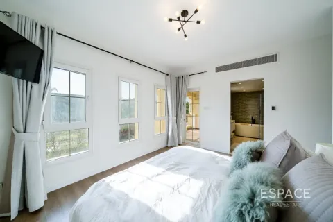 Villa à The Springs, Dubai, 3 chambres, 228 m², № 71044 - photo 13