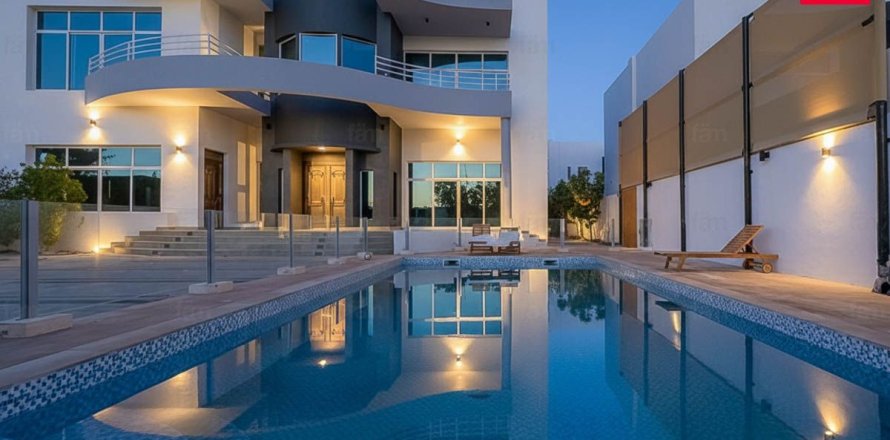 Villa en Al Barsha, Dubai, 5 dormitorios, 958.1 m², № 84208