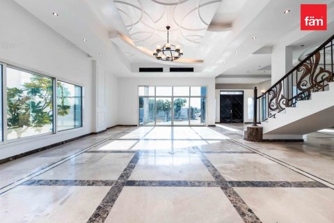 Villa en Al Barsha, Dubai, 5 dormitorios, 958.1 m², № 84208 - foto 2