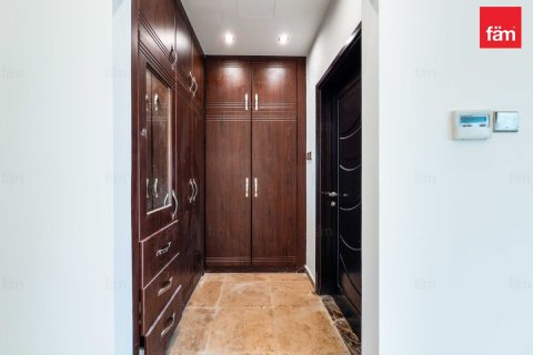 Villa en Al Barsha, Dubai, 5 dormitorios, 958.1 m², № 84208 - foto 19