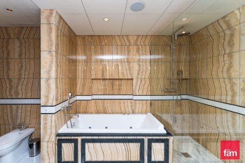 Снять в аренду квартиру в Даунтаун Дубай (Даунтаун Бурдж Дубай), Дубай: 2 спальни, 189.3м², № 71706 - фото 10