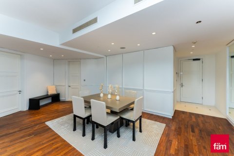 Снять в аренду квартиру в Даунтаун Дубай (Даунтаун Бурдж Дубай), Дубай: 2 спальни, 189.3м², № 71706 - фото 15