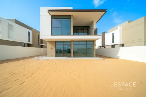 Villa en Al Furjan, Dubai, 4 dormitorios, 386 m², № 62181 - foto 1