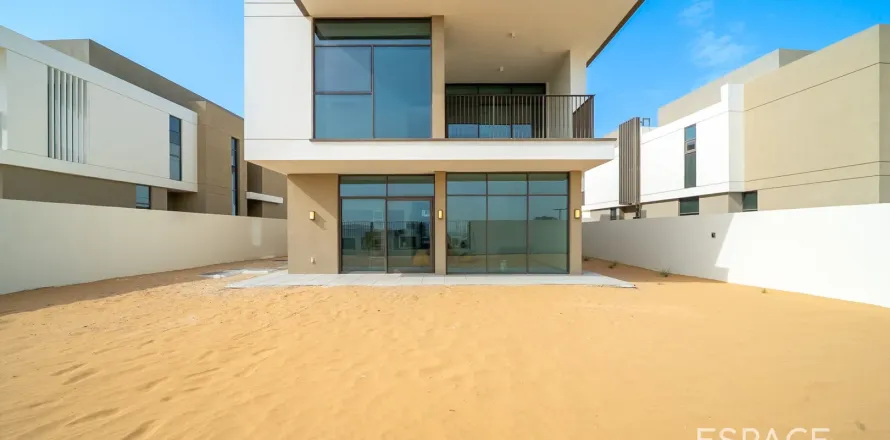 Villa en Al Furjan, Dubai, 4 dormitorios, 386 m², № 62181