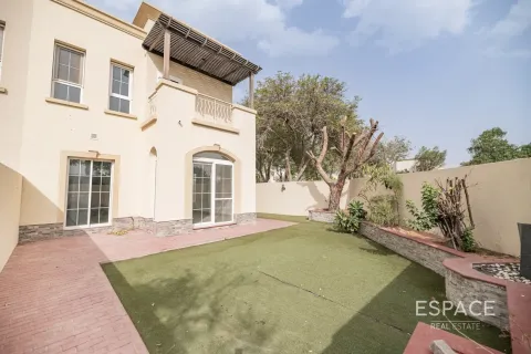 Villa en The Springs, Dubai, 2 dormitorios, 167 m², № 62183 - foto 1