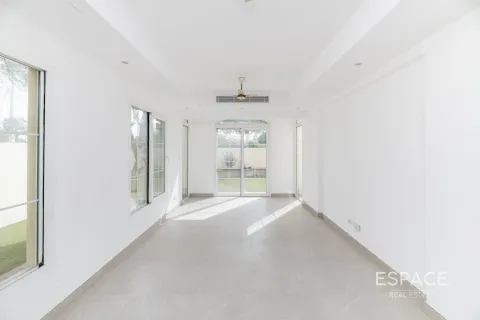 Villa en The Springs, Dubai, 2 dormitorios, 167 m², № 62183 - foto 2