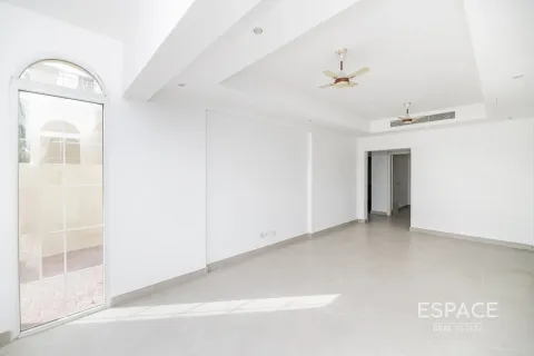 Villa en The Springs, Dubai, 2 dormitorios, 167 m², № 62183 - foto 4