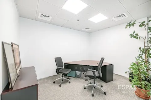 Oficina en Downtown Dubai (Downtown Burj Dubai), Dubai, 341 m², № 62186 - foto 8