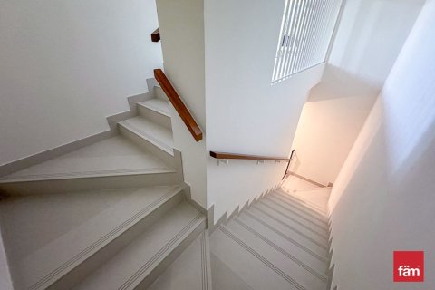 Купить виллу в Дубае: 3 спальни, 214.1м², № 77874 - фото 25