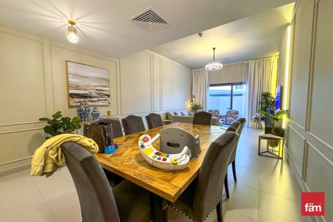 Купить виллу в Дубае: 3 спальни, 214.1м², № 77874 - фото 21