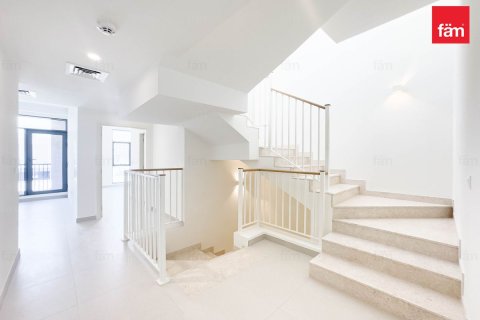 Villa in Dubai 4 bedrooms, 252 sq.m. № 50638 - photo 18
