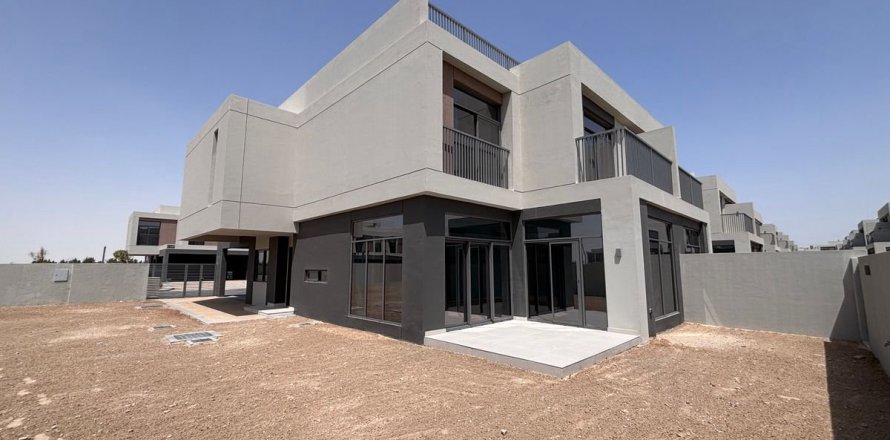 Вилла в Дубае, 4 спальни, 338.6м², № 50634