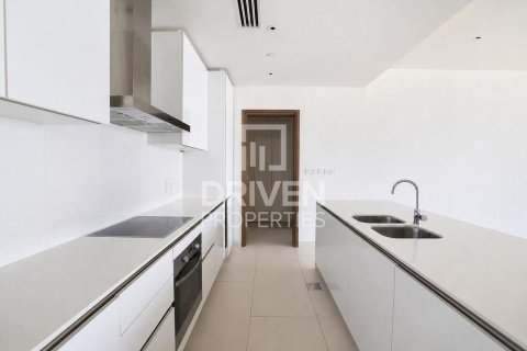Apartment in City Walk, Dubai 2 bedrooms, 165.37 sq.m. № 127316 - photo 10