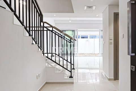 تاون هاوس في دبي 4 غرف نوم, 112.23 م² رقم 127218 - صورة 2