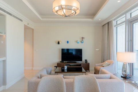 Apartment in Downtown Dubai (Downtown Burj Dubai), Dubai 2 bedrooms, 135 sq.m. № 137879 - photo 7