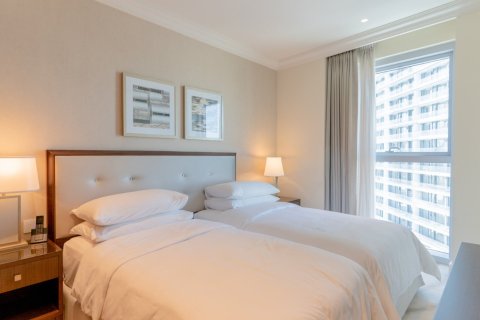 Apartment in Downtown Dubai (Downtown Burj Dubai), Dubai 2 bedrooms, 135 sq.m. № 137879 - photo 12