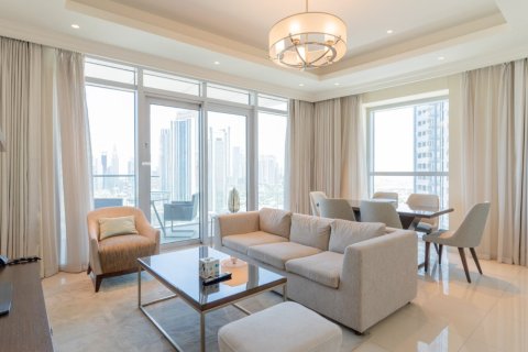 Apartment in Downtown Dubai (Downtown Burj Dubai), Dubai 2 bedrooms, 135 sq.m. № 137879 - photo 2