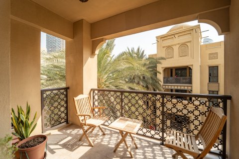 Apartment in Downtown Dubai (Downtown Burj Dubai), Dubai 3 bedrooms, 176 sq.m. № 137865