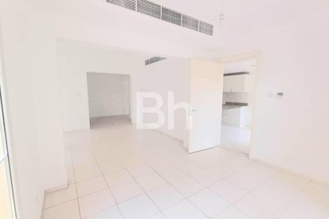 Villa in The Springs, Dubai 2 bedrooms, 253 sq.m. № 24870 - photo 3