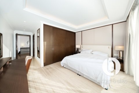 Apartment in Downtown Dubai (Downtown Burj Dubai), Dubai 2 bedrooms, 147 sq.m. № 98090 - photo 3