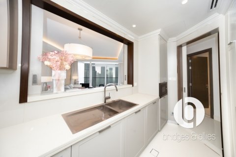 Apartment in Downtown Dubai (Downtown Burj Dubai), Dubai 2 bedrooms, 147 sq.m. № 98090 - photo 11