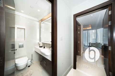 Apartment in Downtown Dubai (Downtown Burj Dubai), Dubai 2 bedrooms, 147 sq.m. № 98090 - photo 6