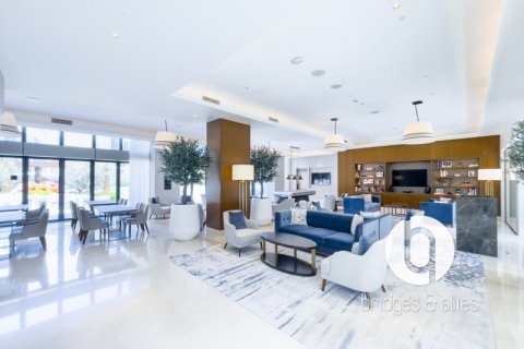 Apartment in Downtown Dubai (Downtown Burj Dubai), Dubai 3 bedrooms, 145 sq.m. № 98076 - photo 13