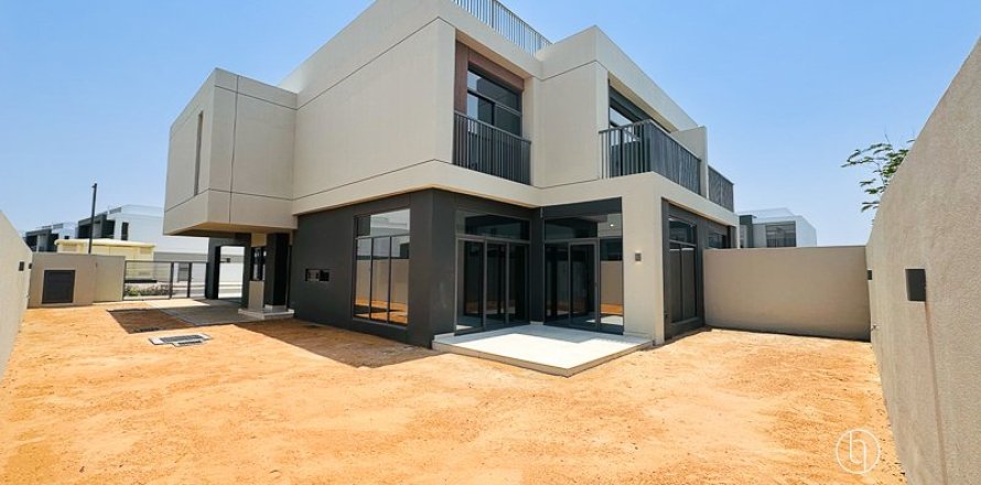 Вилла в Dubai South (Dubai World Central), Дубай, 4 спальни, 252м², № 98092