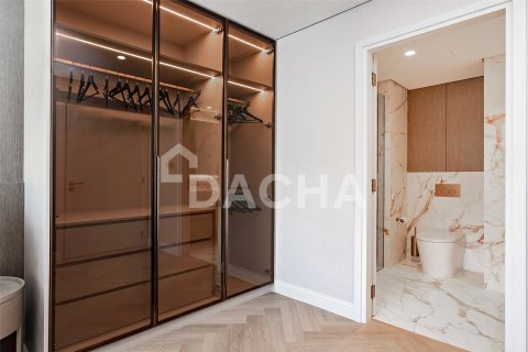 Apartment in Downtown Dubai (Downtown Burj Dubai), Dubai 2 bedrooms, 98 sq.m. № 137988 - photo 4
