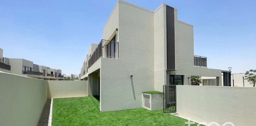 Вилла в EMAAR South, Dubai South (Dubai World Central), Дубай, 4 спальни, 222.97м², № 138054