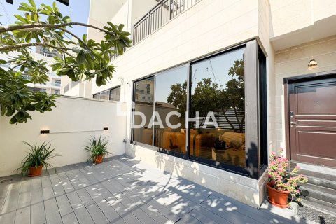 Villa à Jumeirah Village Circle, Dubai, 4 chambres, 358 m², № 137983 - photo 2