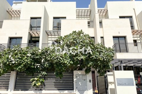 Villa à Jumeirah Village Circle, Dubai, 4 chambres, 358 m², № 137983