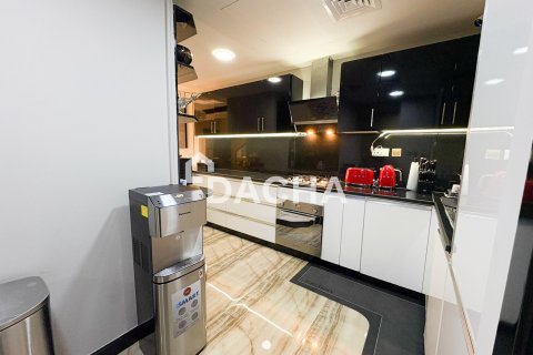 Villa à Jumeirah Village Circle, Dubai, 4 chambres, 358 m², № 137983 - photo 5