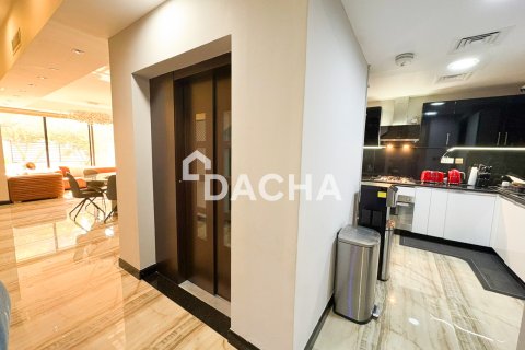 Villa à Jumeirah Village Circle, Dubai, 4 chambres, 358 m², № 137983 - photo 15