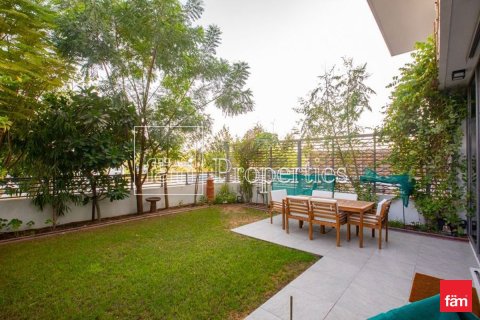 Купить таунхаус в Дубае: 2 спальни, 239.1м², № 90620 - фото 14