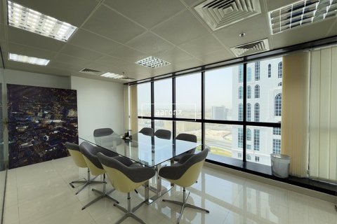 Office in Jumeirah Lake Towers, Dubai 95.1 sq.m. № 46538 - photo 10